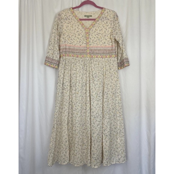 Avaasa Dresses & Skirts - Avaasa Ivory Floral w/metallic A-line Flared Kurta Maxi Dress 3/4 Sleeves Sz L